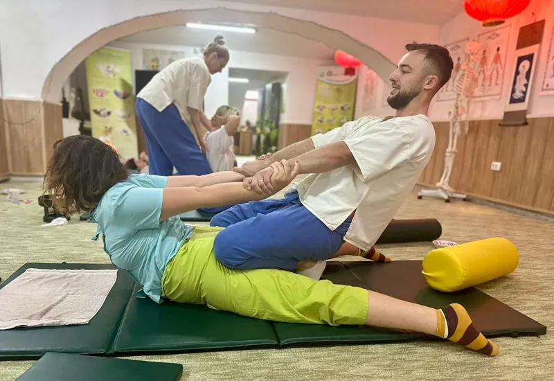 Masaj Tailandez - Detensionare musculară și stretching pasiv